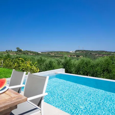فيلة Idyllic